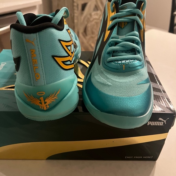 Men’s PUMA MB.02 Elekiro Aqua Lamelo Ball Shoes Excellent condition Like New - Picture 4 of 5